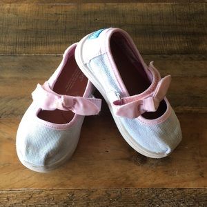 Toms Iridescent Bow Maryjane Sneaker 💓